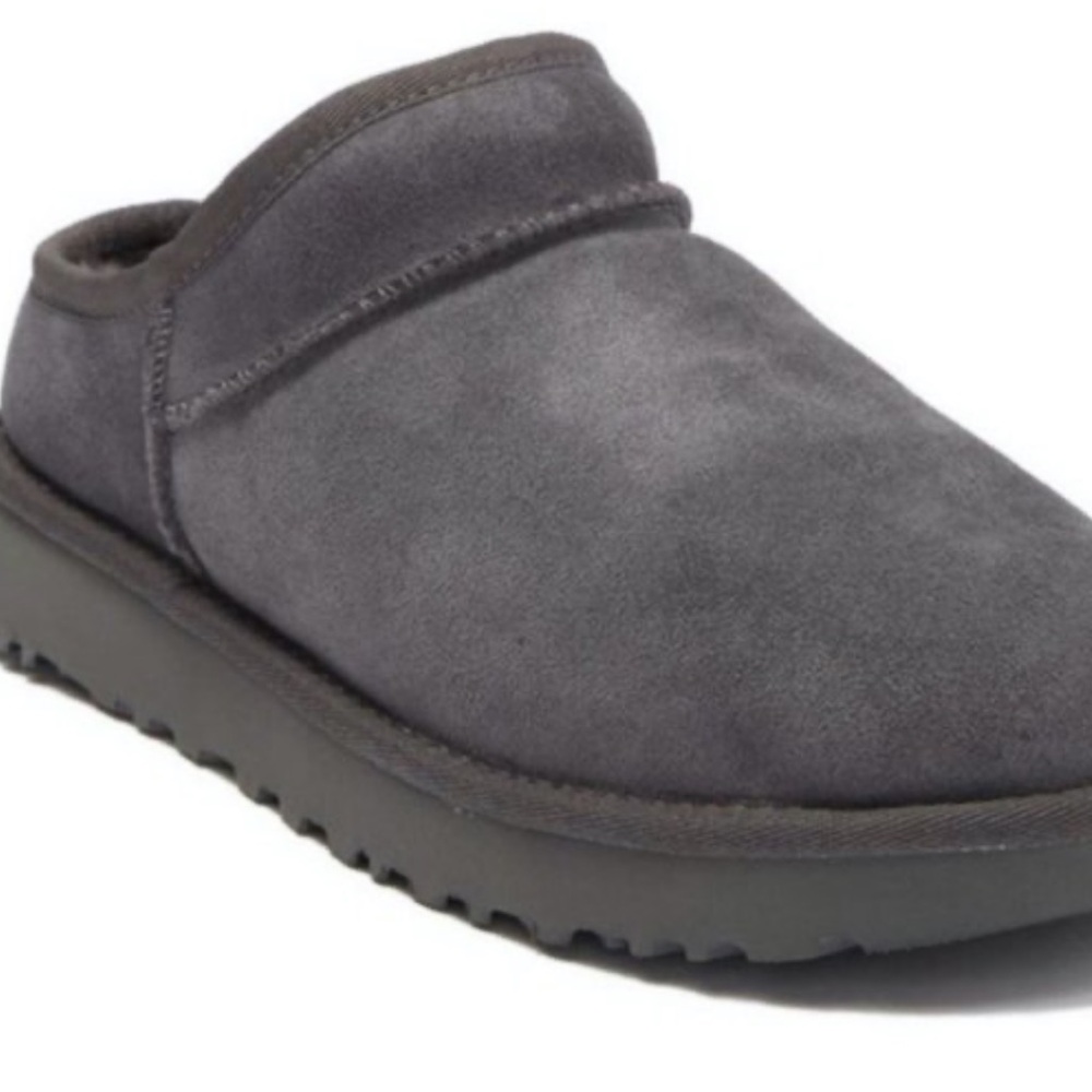 UGG Classic Slippers Size 9